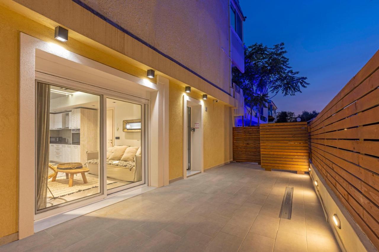 Elia & Anthos Deluxe Suites Ixia  Buitenkant foto